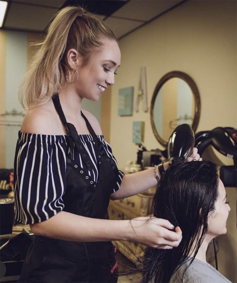 Hooters Girl Carra O'Sullivan is a successful hair stylist